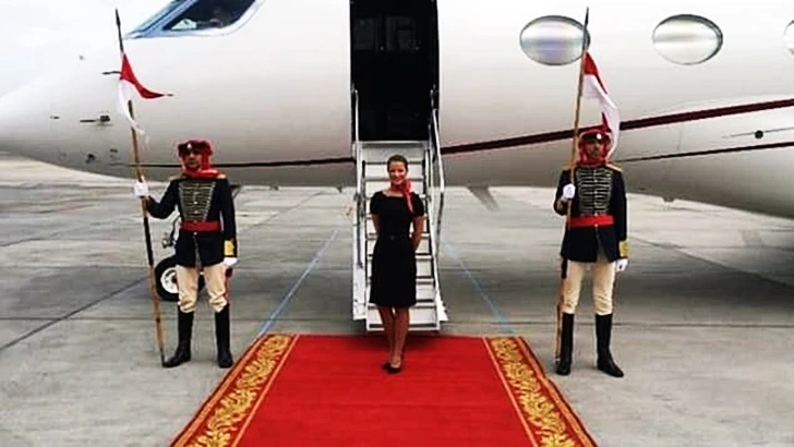 99EFD7495FDB1ADB3275FE