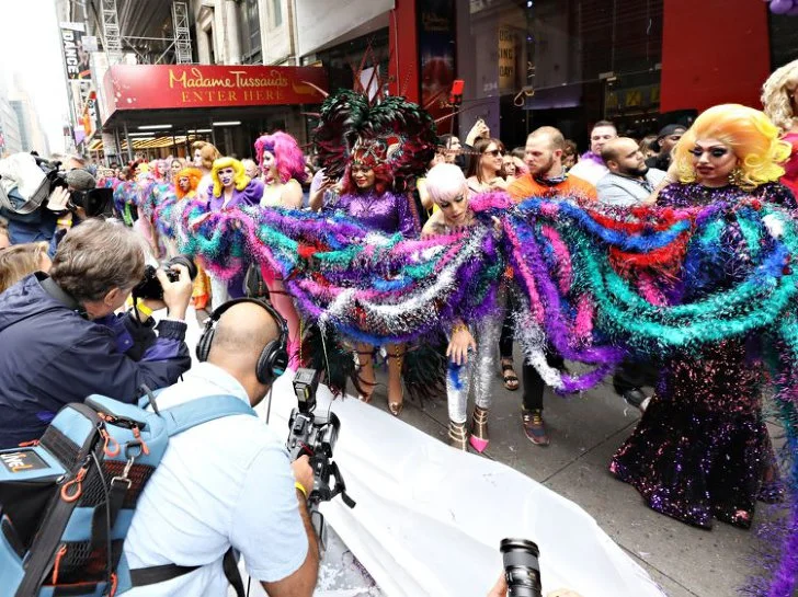 99F217475D5923C02EA4B9