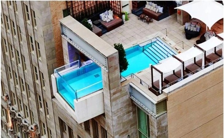 99DBD63E5FF4EB6A0C2578