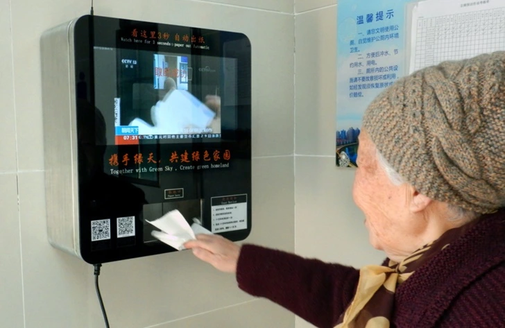 99C15B4A5FD067451B7D3B