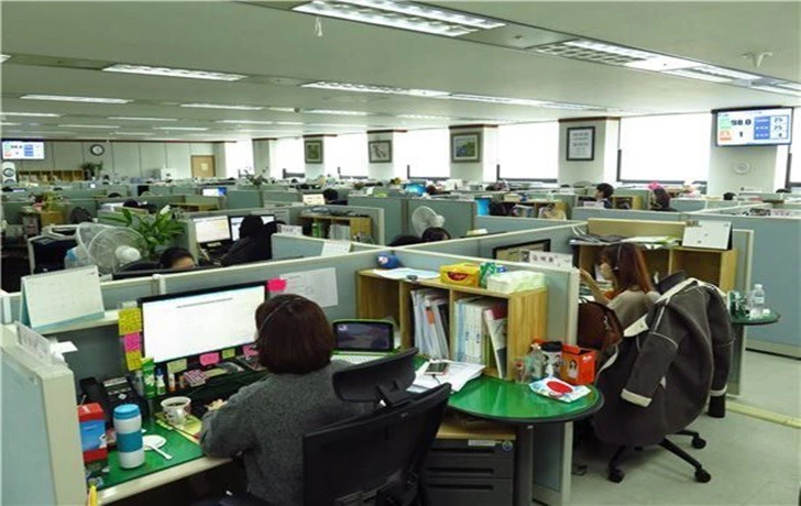 99819B3B5FC30F77141DD2