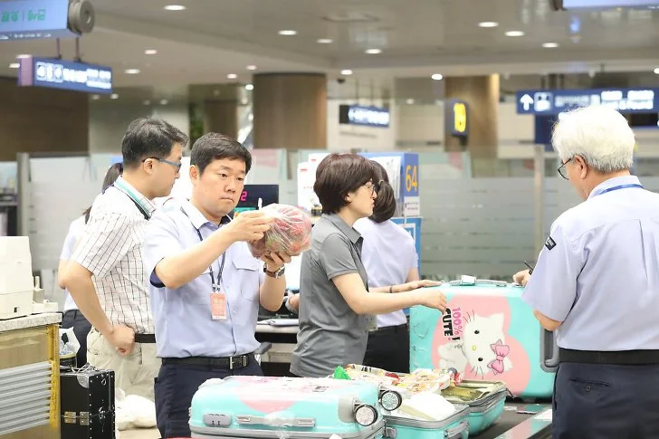 99F8F7335DA85FF02EE99B