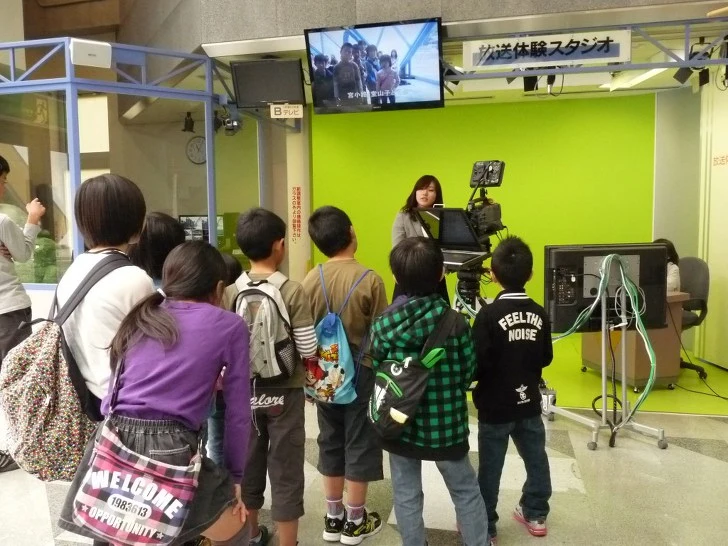 9966AC465C734E71240D03