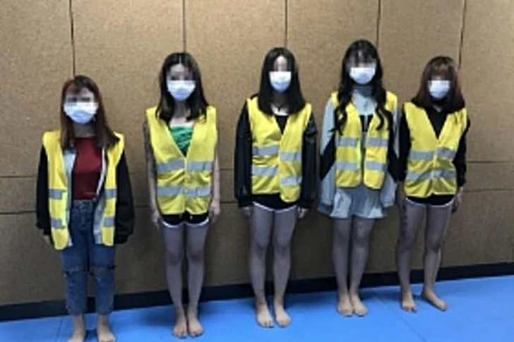 99F598496012638917E9EA