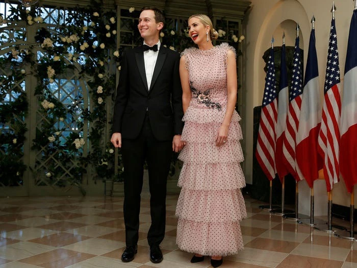 996261385DB4D949267408