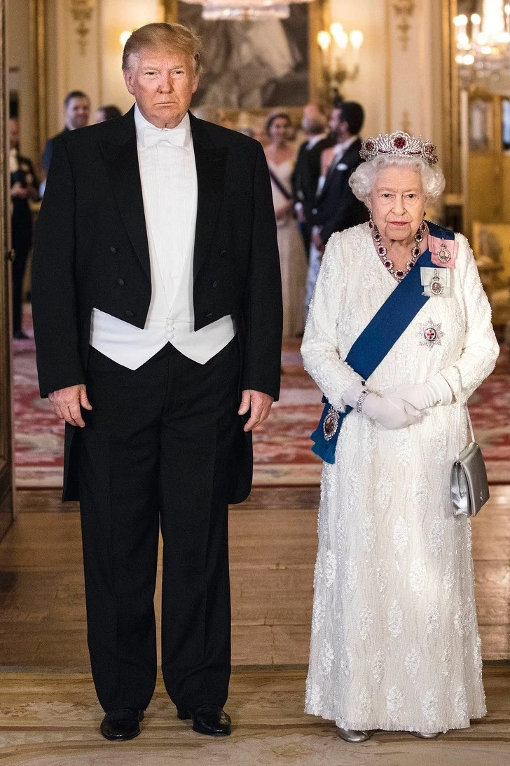 9924A2375DF224B003A726