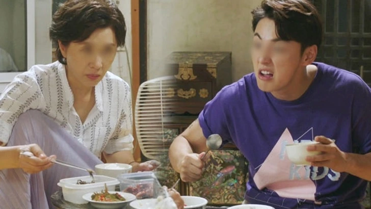 9944C03C5FEC3B49241075