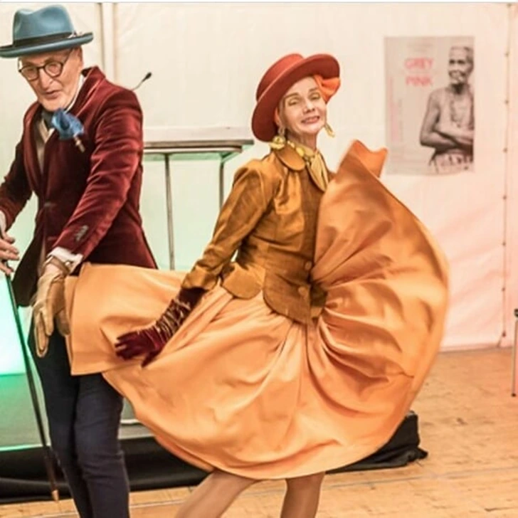 99CE423C5F573C13202D83