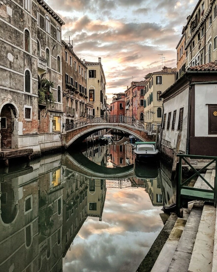 99024C415FE82B21172B2B