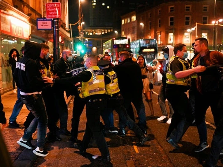 999928405FF927C70821FB