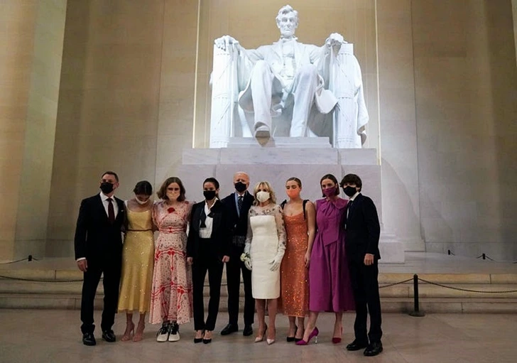 9907C046601650600977EF