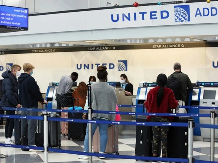 990F673A5FF240540A255C