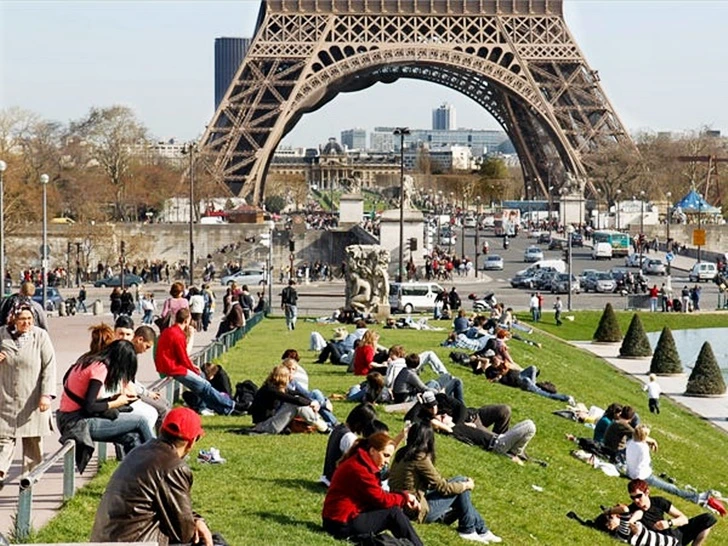 99E351375FF393A10370AC