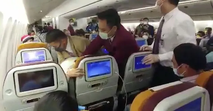 99F0664B5E66E44420CA1A