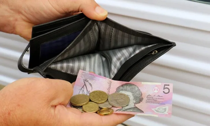 99BDB0435D2714DA171374