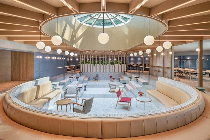 9958BC335FE125D605907C