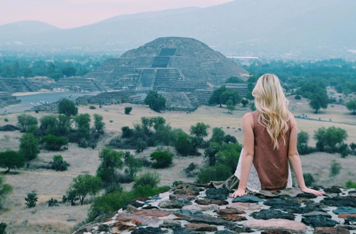 9989513B5DF6D64E323AB1