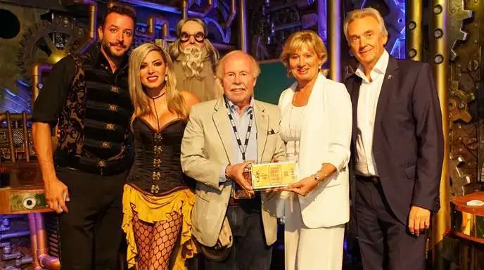 999A97415D7E13C52ECC74