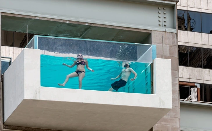 998D08425FF4EB6A0DF950