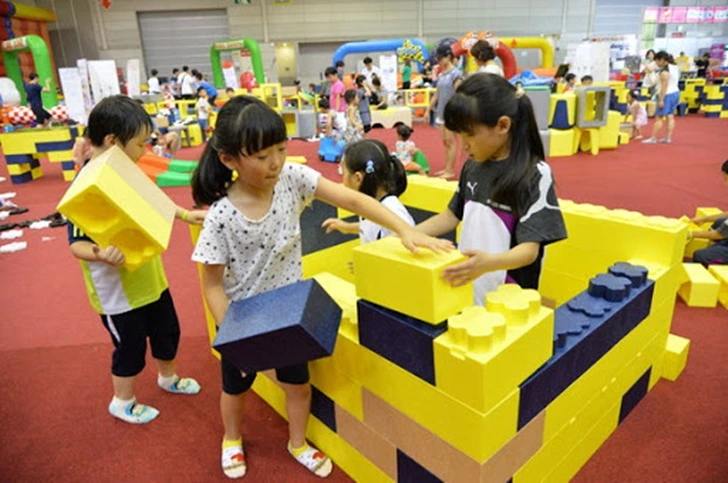 999B77335FBB381F25446A