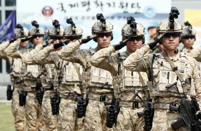 99B670445F1D049C2DE01F