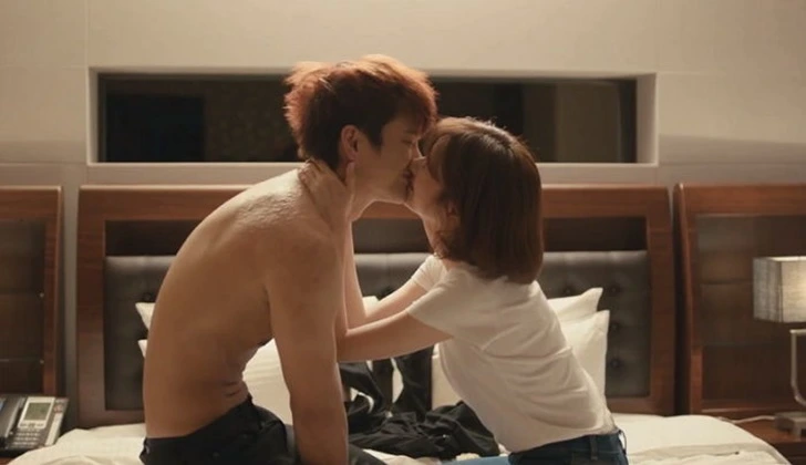 9923CE335F758E072407FB