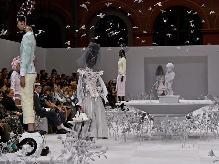 9951523C5D97F9F1038A70