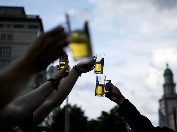 99C8B43E5FF2405409C7FA