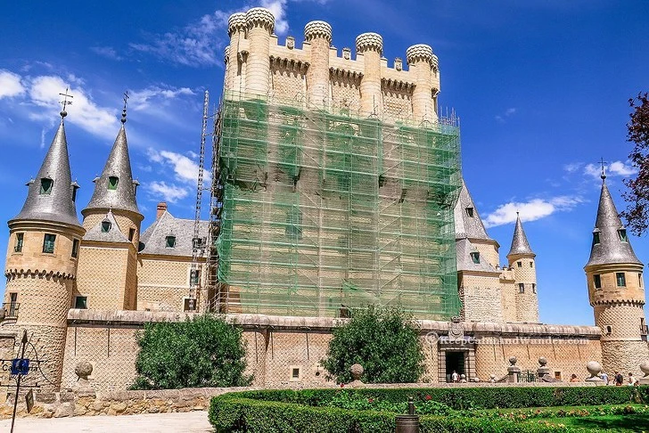 99B91E4F5D7D883A239907