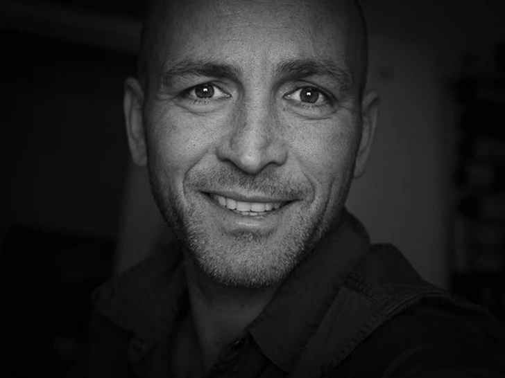 99E078355F7A97152E36E2