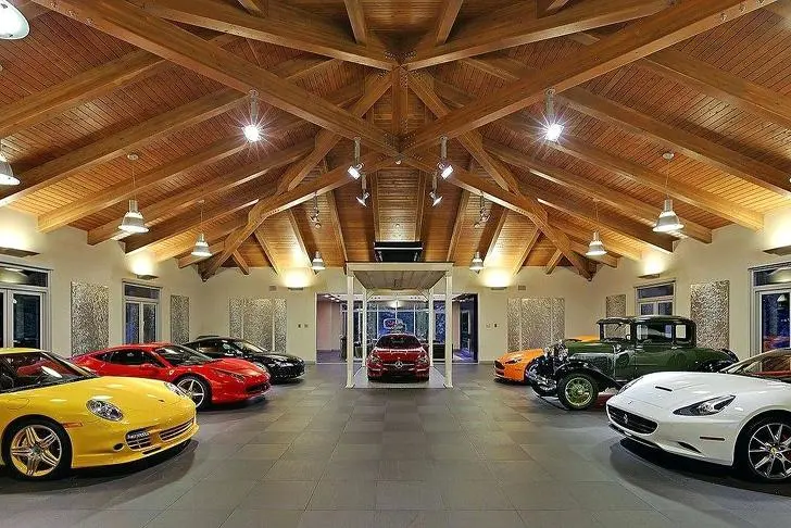 9924B6355D1DAEFE18C3EB