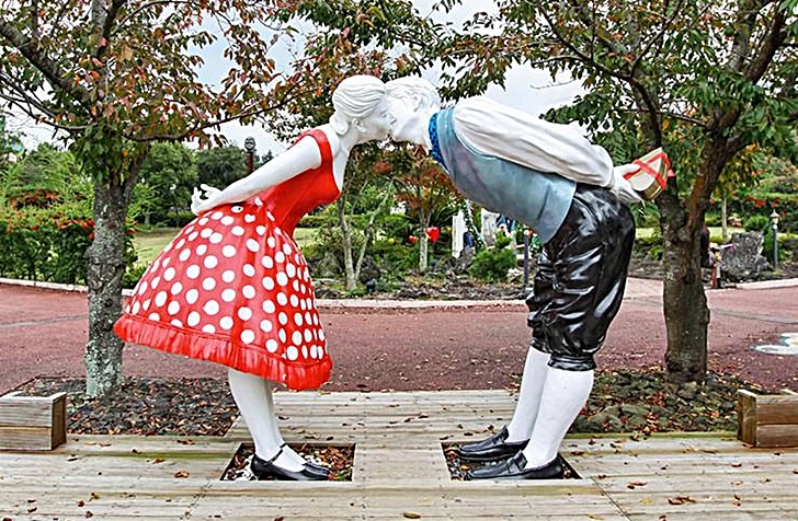 99129D356003856F0615E5