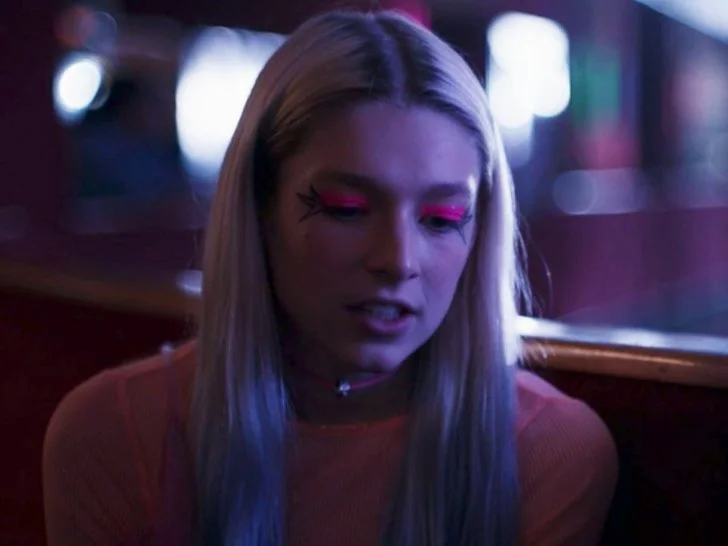 9991A13E5D779C6B0EDF25