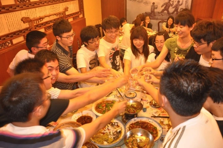 990DDD4B5F45C78A262C08