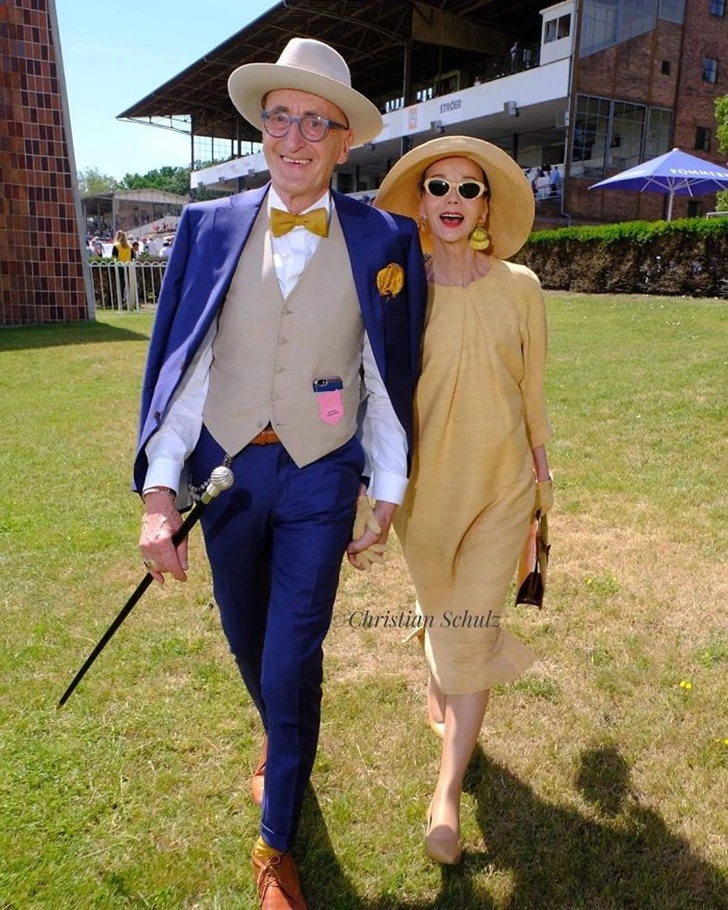 992DA4445F573C131DCD8B