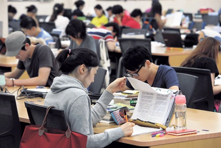 9987ED3E5FBB381F2162BA