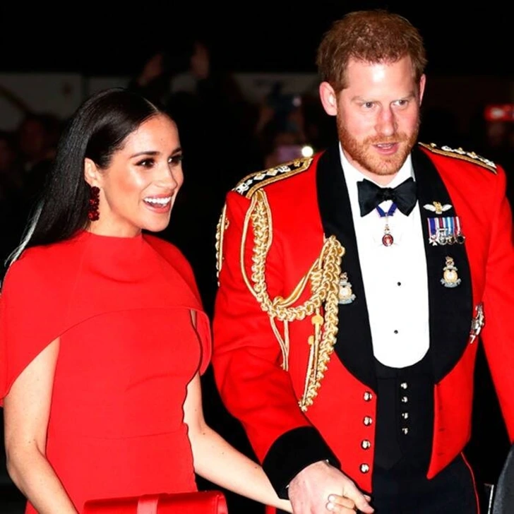 99D68E456007D4F11AFD9C