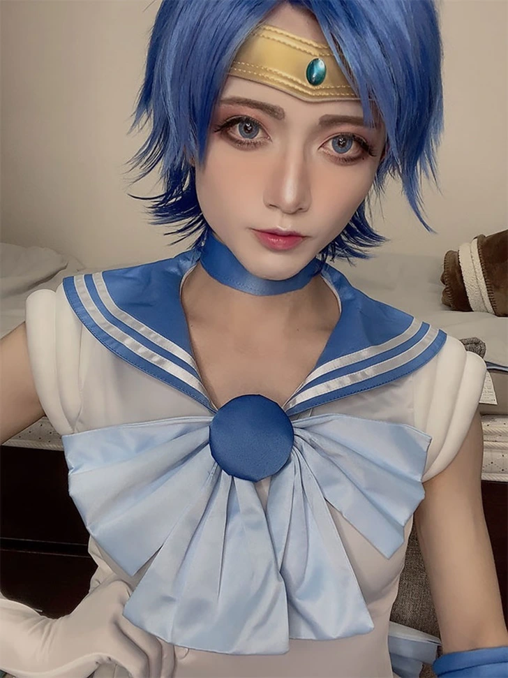 999BE8335FBB5DF8341113