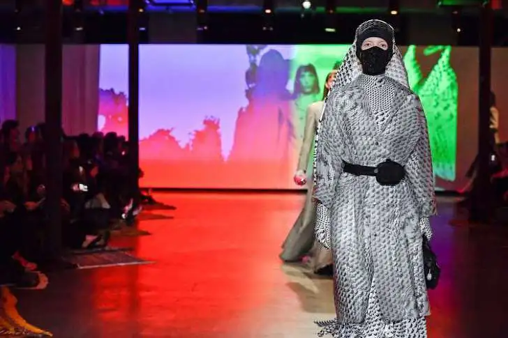 99D763455E59F53E169877