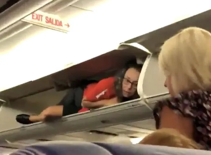 99B2ED425D43A9BA1357F0