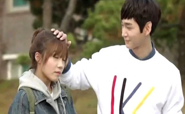 998C78355FAF52F215E891