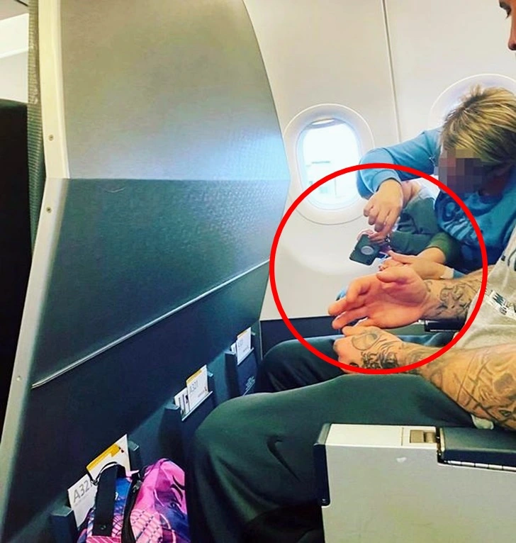 99ABB24E5FF4F30C0C4FF0