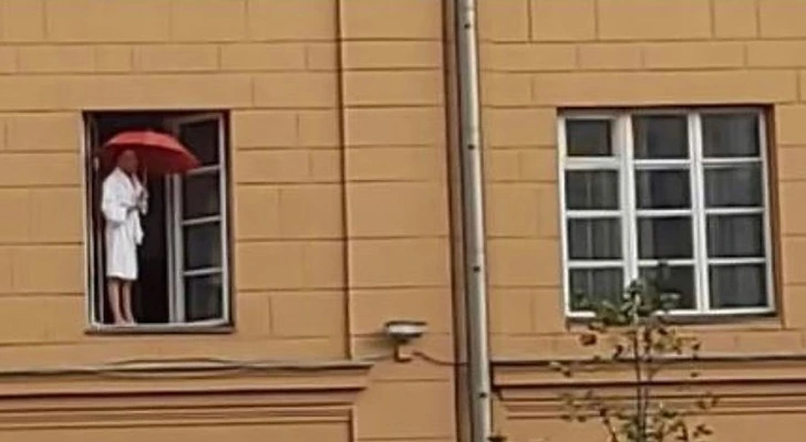 9957C24D5F56FFB52E4809