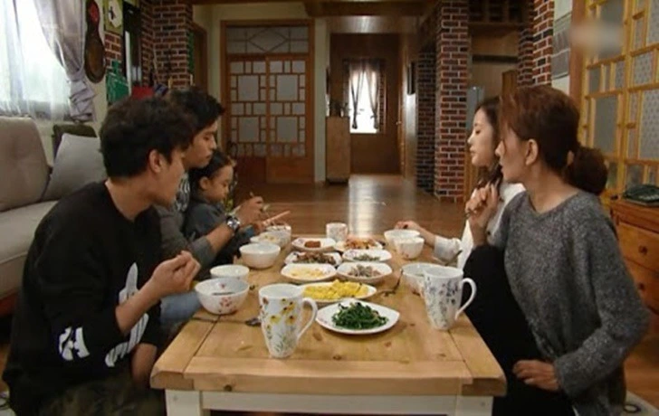 99EBCB3C5FC5BACE15D740