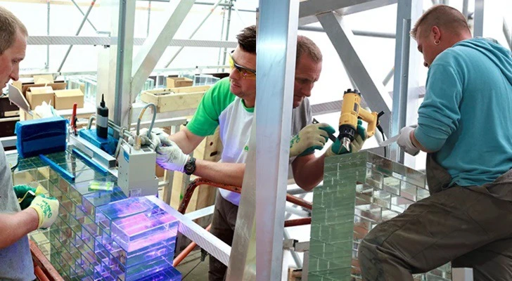 993DD2465D1889D51AF7F0