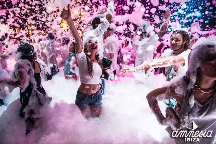 99B679495C46BEEB16CD7B