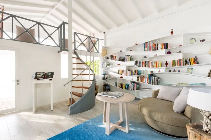 99E0663E5D3C5A2E2E0659