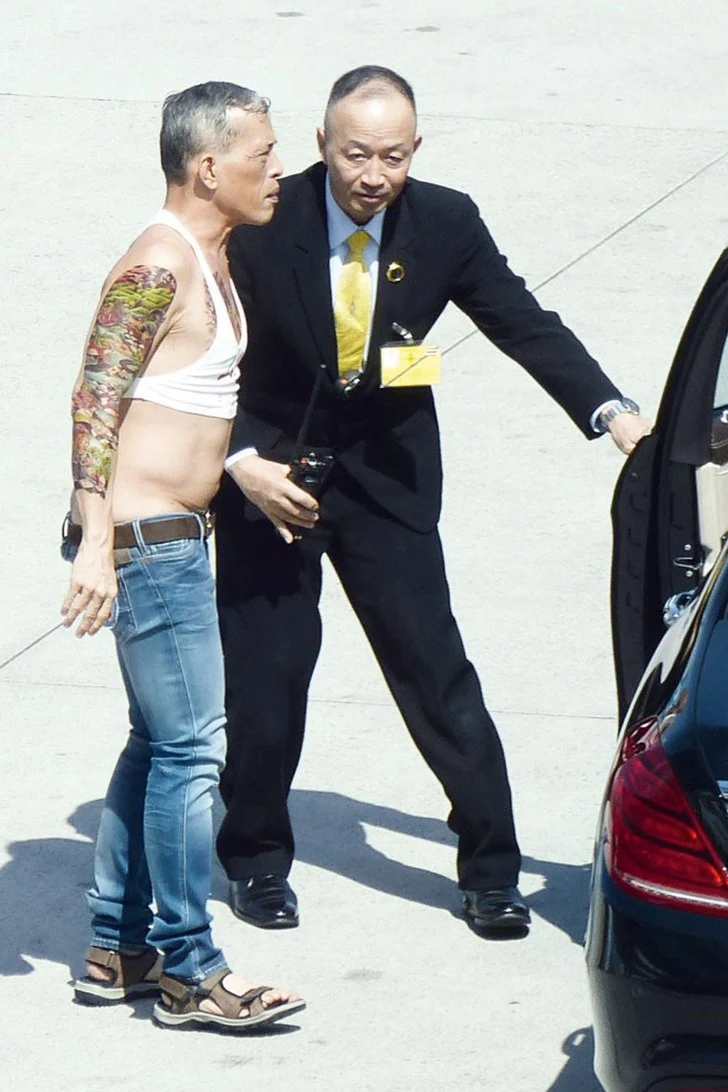 9906983A5DF223CF1C1E3D