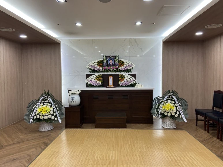 KakaoTalk_20231215_233638386_06.jpg?type=w773