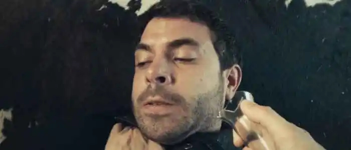 Black-Mirror-The-Entire-History-of-You-Liam-attacks-Jonas-700x300.jpg?type=w966